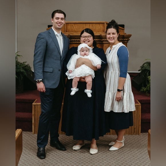 Meet your Posher, Madison - Picture 11 of 15